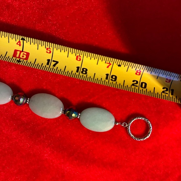 Handcrafted Mint Green Quartz Necklace w/crystals. No matching earrings avail. - Picture 5 of 5